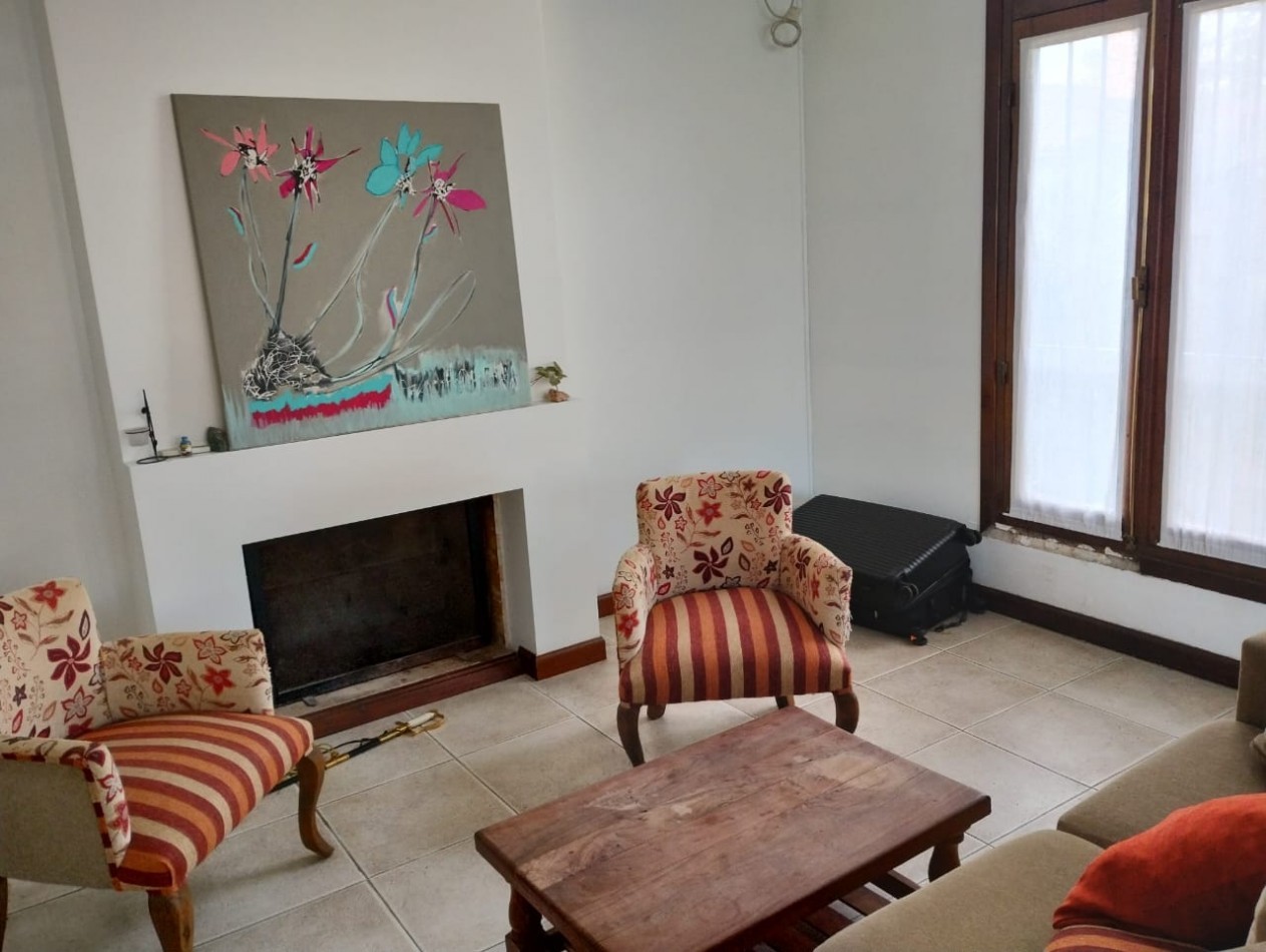 CASA   5 AMB.  1.663  M2. C/PISCINA (DON TORCUATO) 