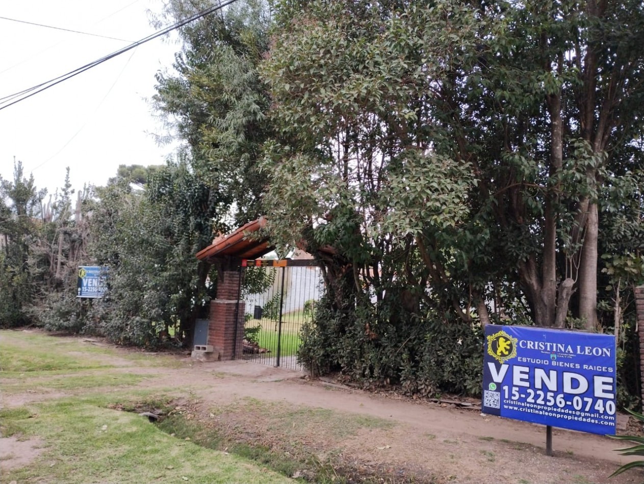 CASA   5 AMB.  1.663  M2. C/PISCINA (DON TORCUATO) 