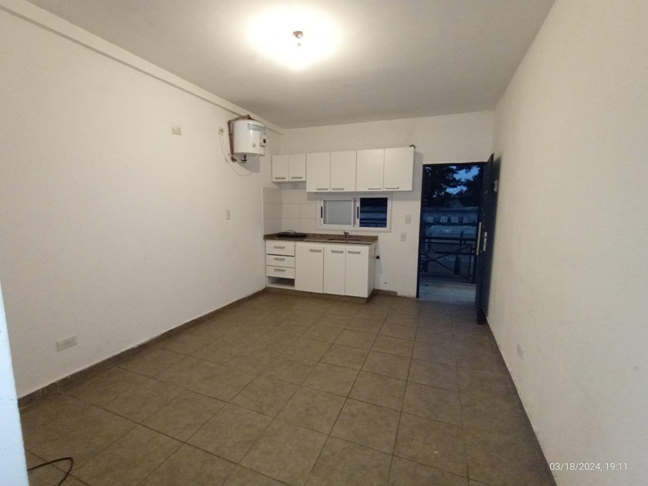 DEPARTAMENTO 3 AMB. C/COCHERA Y BALCON