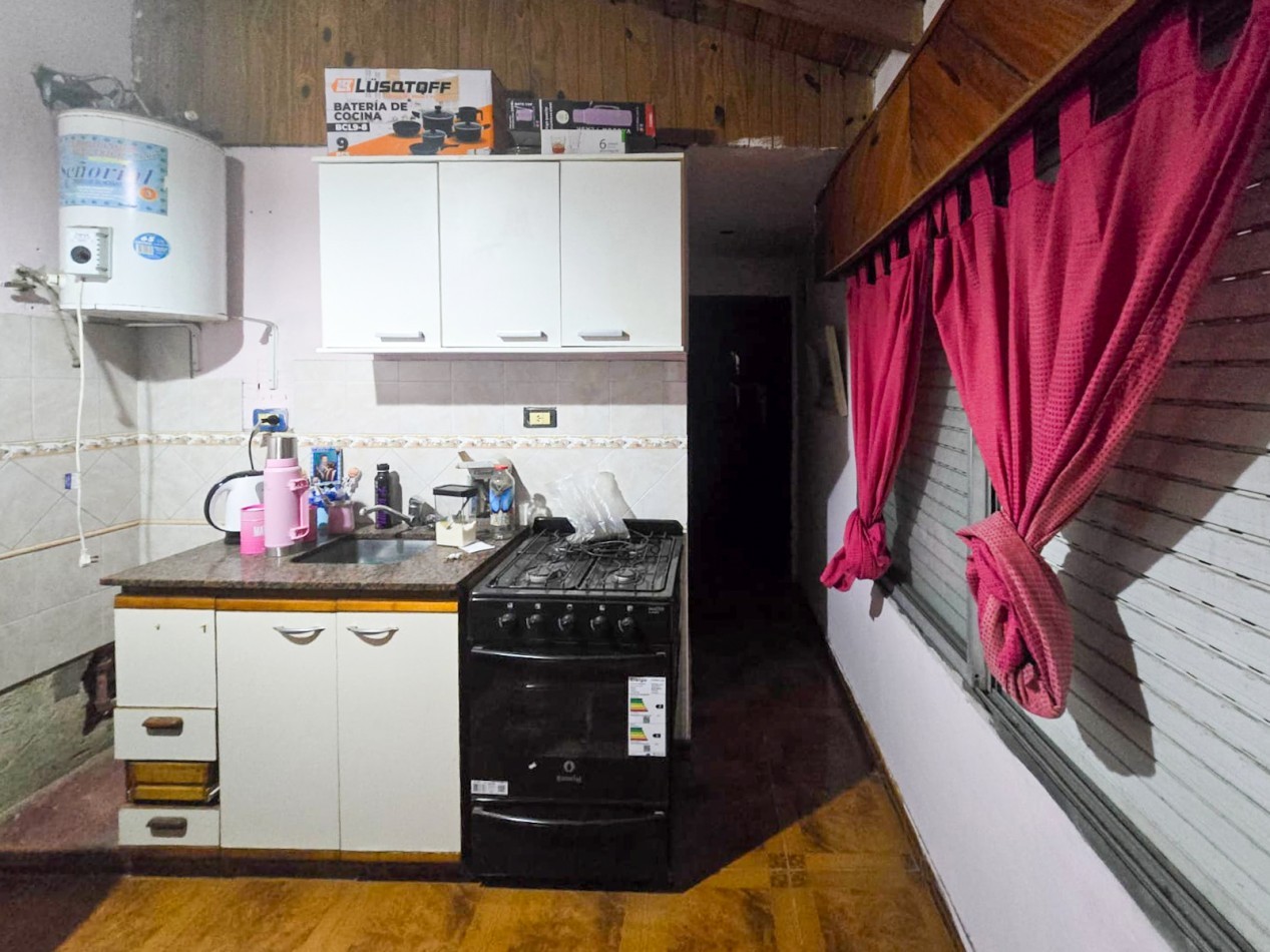 CASA 3 AMB CON DPTO 2 AMB. C/ COCHERA PARA 2 VEHICULOS