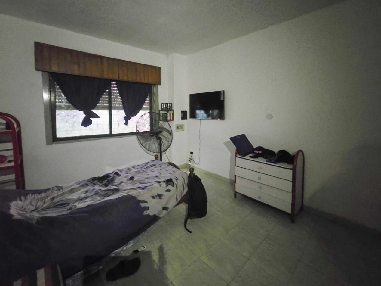 CASA 3 AMB CON DPTO 2 AMB. C/ COCHERA PARA 2 VEHICULOS