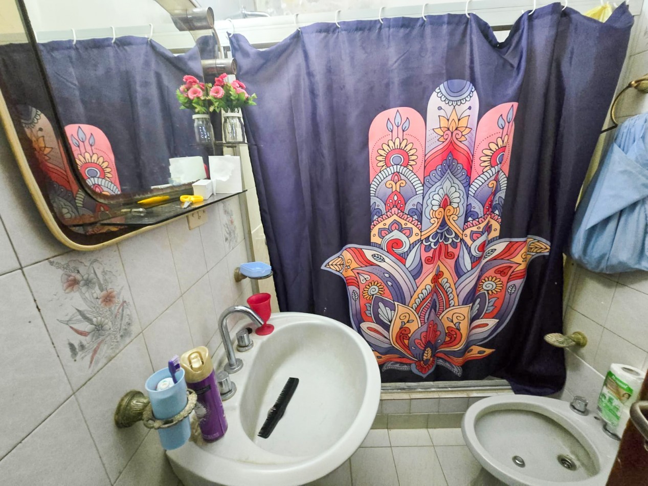 CASA 3 AMB CON DPTO 2 AMB. C/ COCHERA PARA 2 VEHICULOS