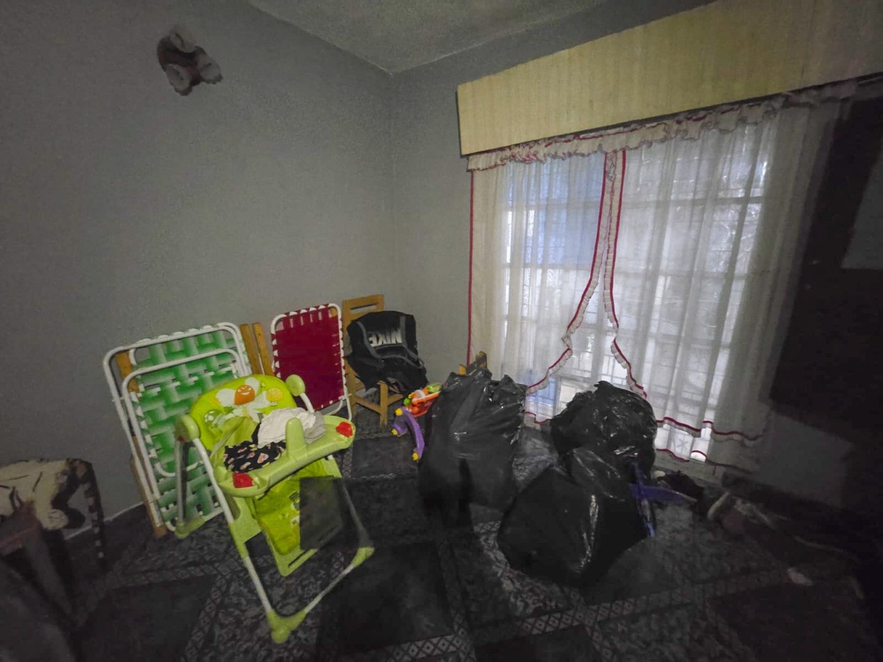 CASA 3 AMB CON DPTO 2 AMB. C/ COCHERA PARA 2 VEHICULOS