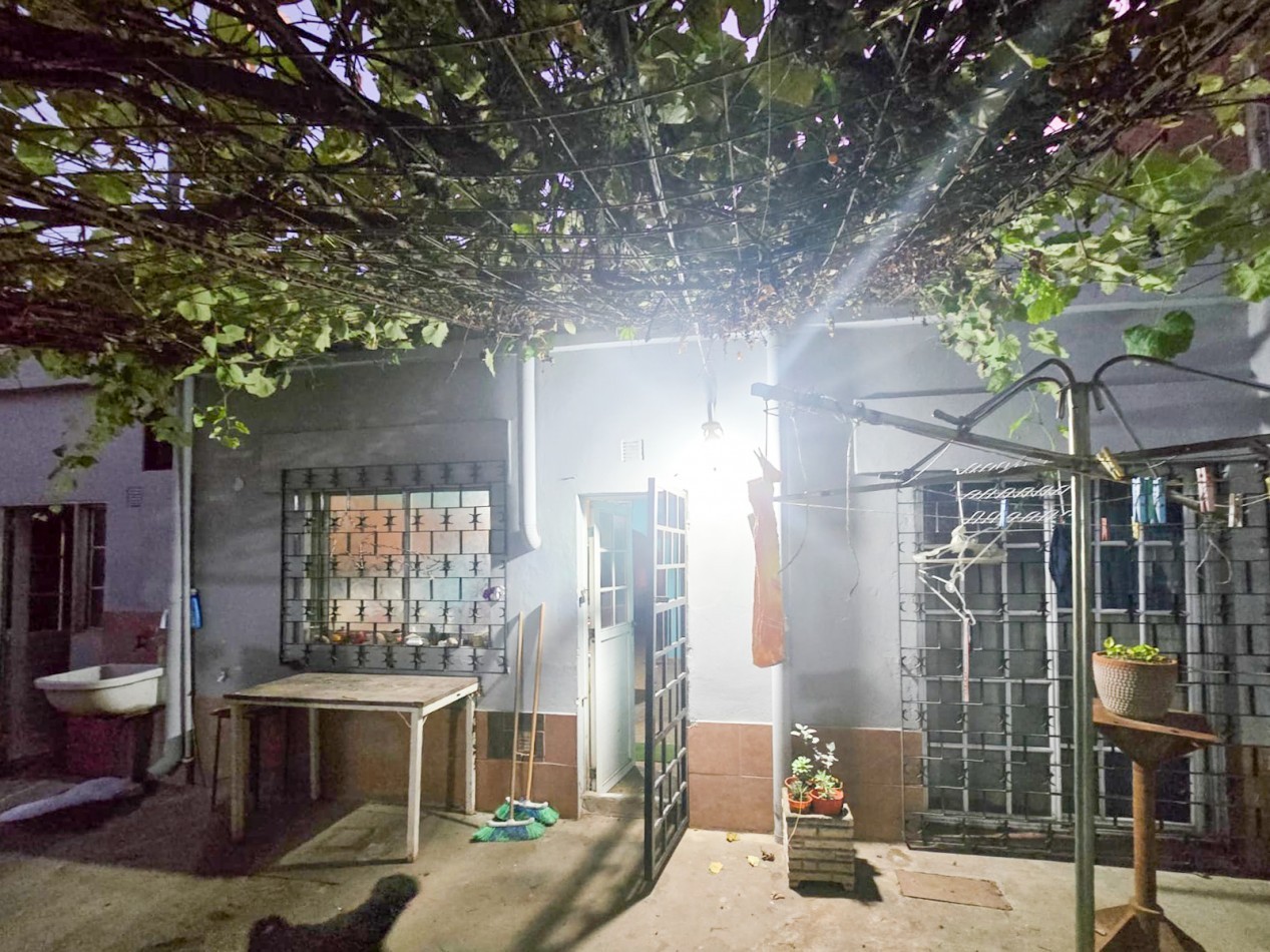 CASA 3 AMB CON DPTO 2 AMB. C/ COCHERA PARA 2 VEHICULOS