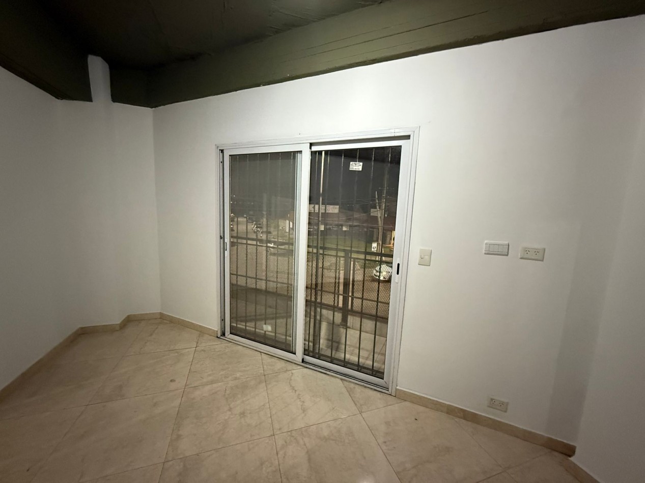 DEPARTAMENTO  2 AMB. CON  BALCON (CTRO. LOS POLVORINES)