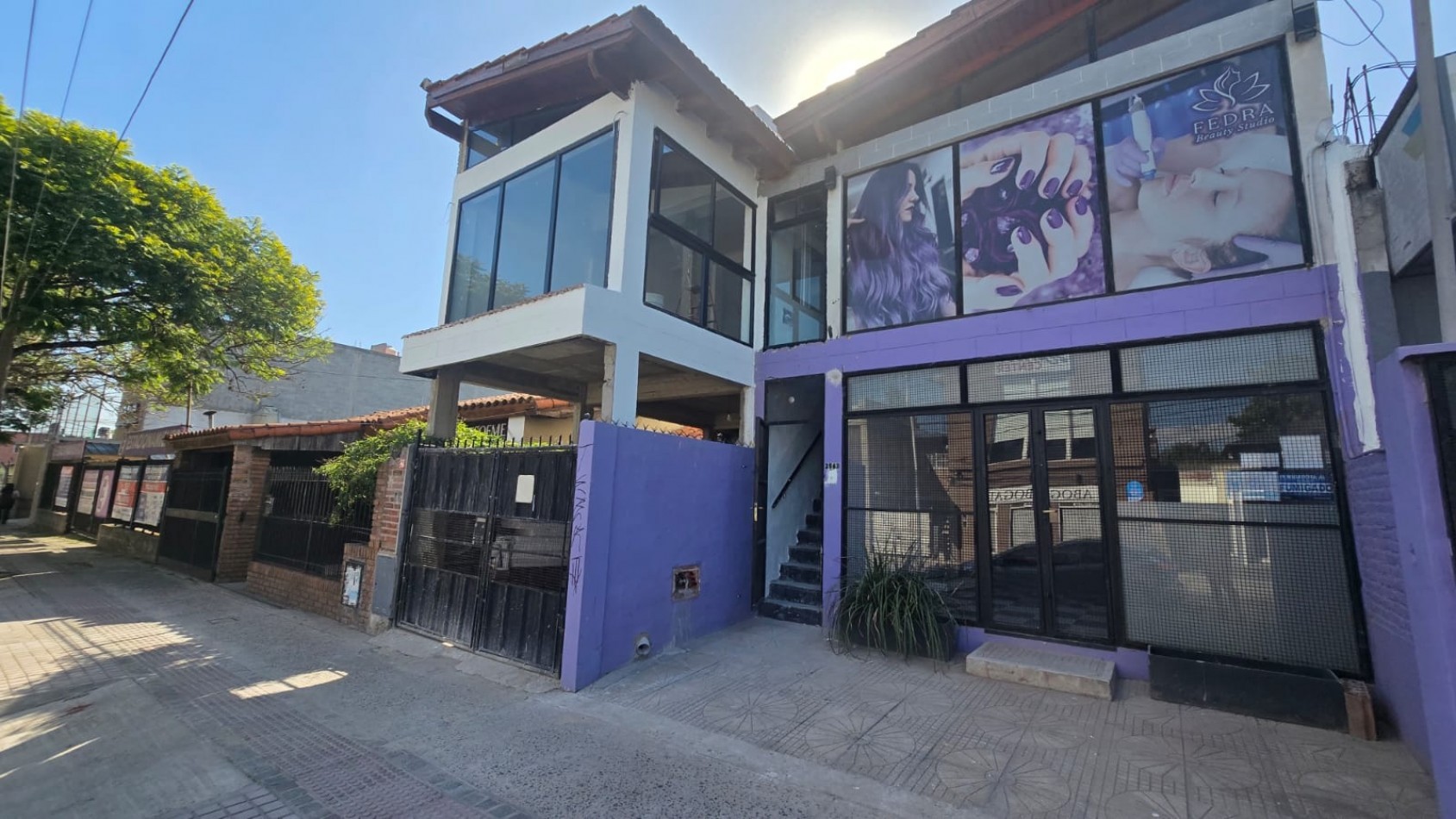 CASA 4 AMB. GARAGE Y DOS LOCALES