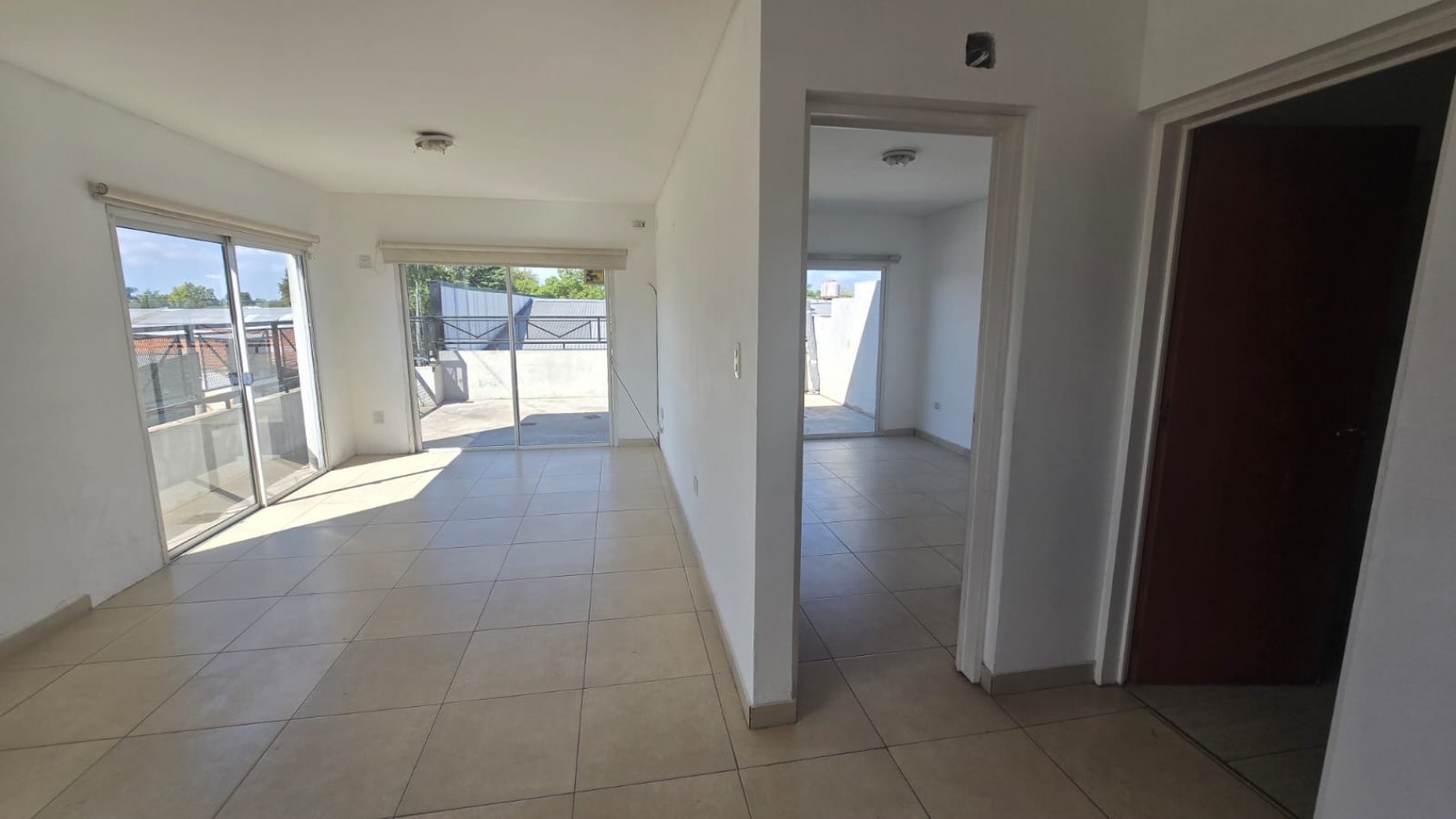 DEPARTAMENTO 2 AMB. AMPLIOS C/ BALCON TERRAZA S/RUTA 197