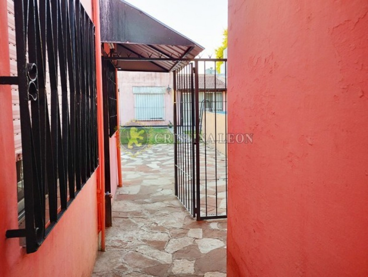 CASA AMERICANA  3 AMB. c/ PATIO Y COCHERA