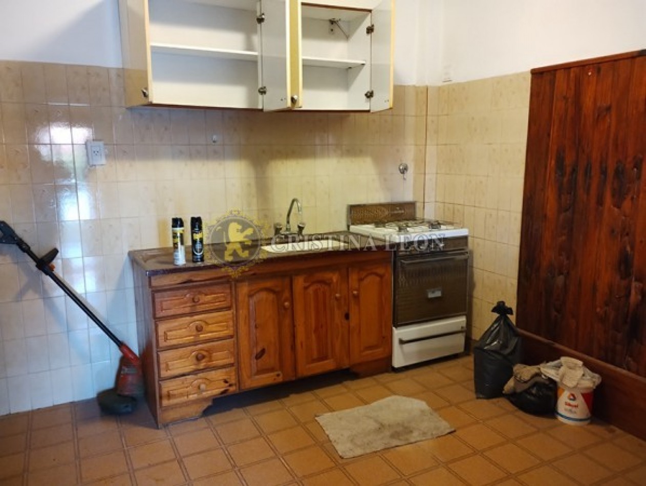 CASA AMERICANA  3 AMB. c/ PATIO Y COCHERA