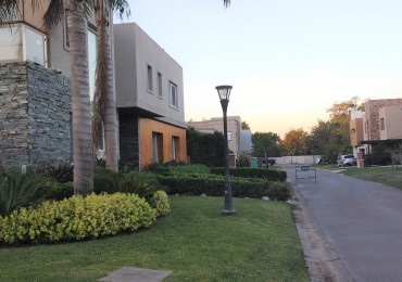 LOTE DE 553 M2. (BARRIO CERRADO MAGNA) 