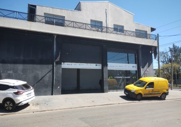 LOCAL ESQUINA 200 M2 C/ ENTREPISO (SOBRE RUTA NAC. 197)