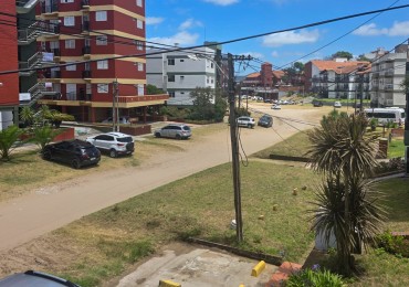 VACACIONES!!! EN VILLA GESELL    DEPTO. 3 AMB. AMPLIOS