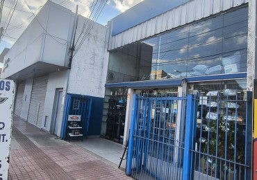 LOCAL 156 M2 C/ ENTREPISO Y DEPOSITO