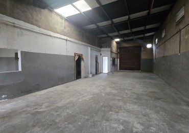 GALPON 80 M2. SOBRE LOTE 450 M2.