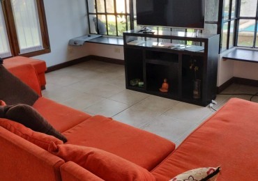 CASA   5 AMB.  1.663  M2. C/PISCINA (DON TORCUATO) 